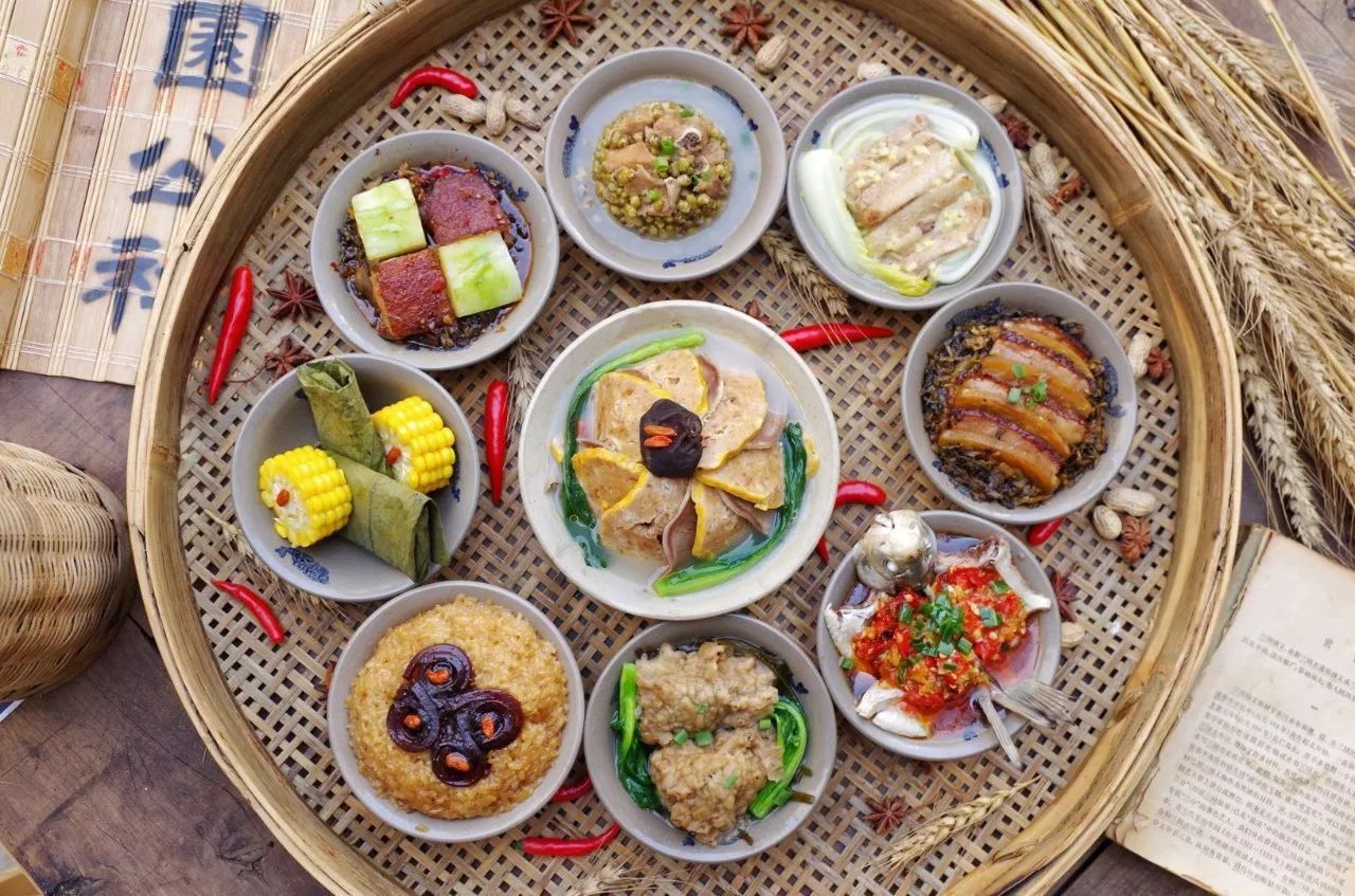 探店||這是一家積聚了川內各地特色菜的美食店