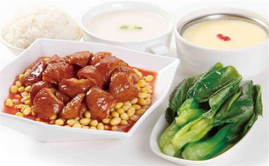 萊嘖香快餐怎么樣?萊嘖香快餐加盟輕松開店盈利無憂